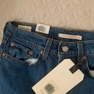 Levi Wedgie Straight Brand new, never worn, with tags!